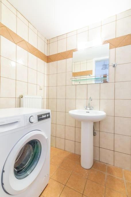 Urban Apt Next University 11 イラクリオン エクステリア 写真