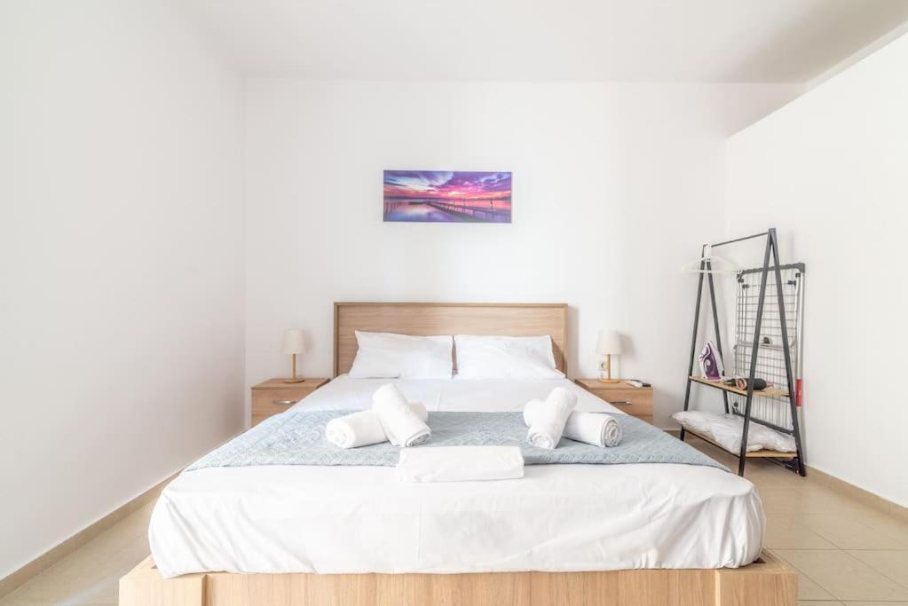 Urban Apt Next University 11 イラクリオン エクステリア 写真